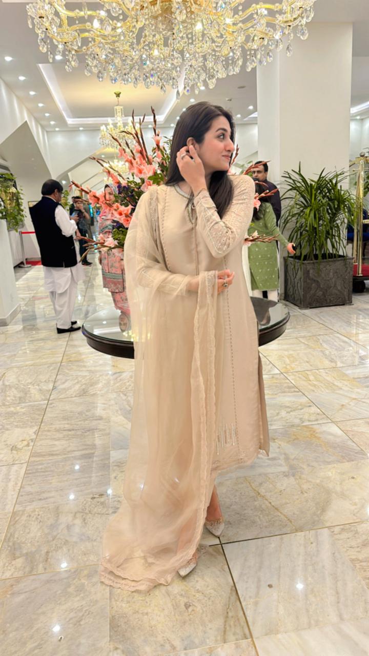 LALA - ZAR